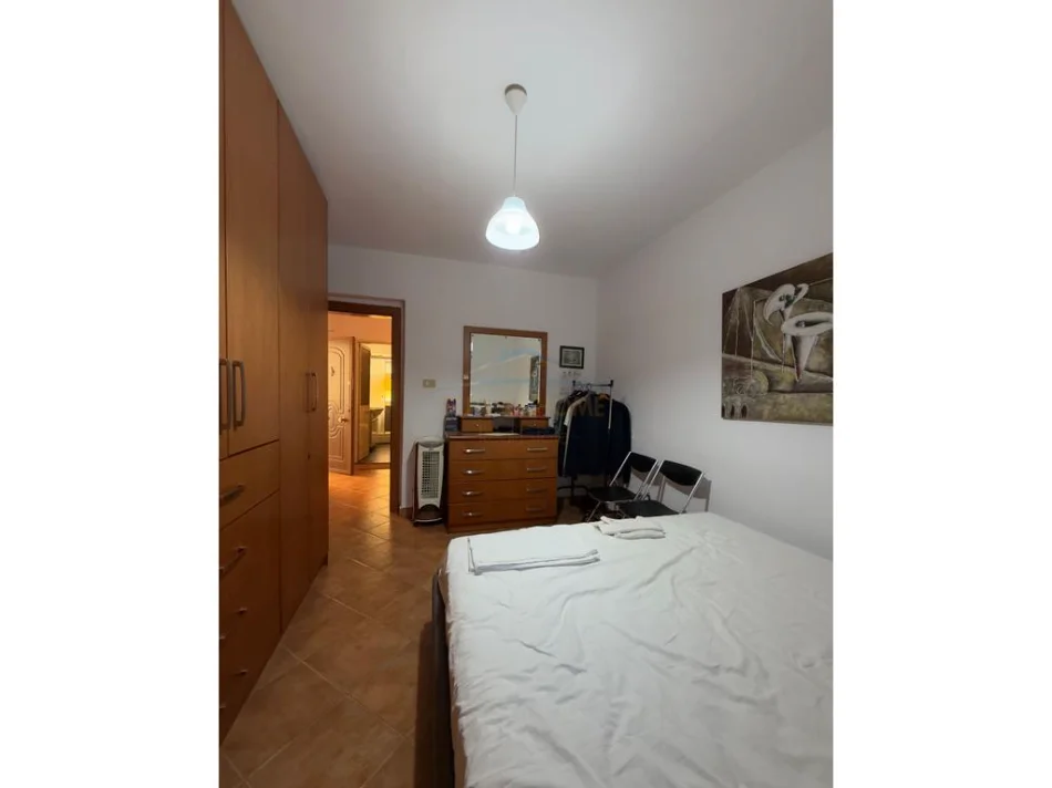 Tirane, shitet apartament 2+1 Kati 3, 72 m² 153.000 € (Ali Demi, Tiranë)