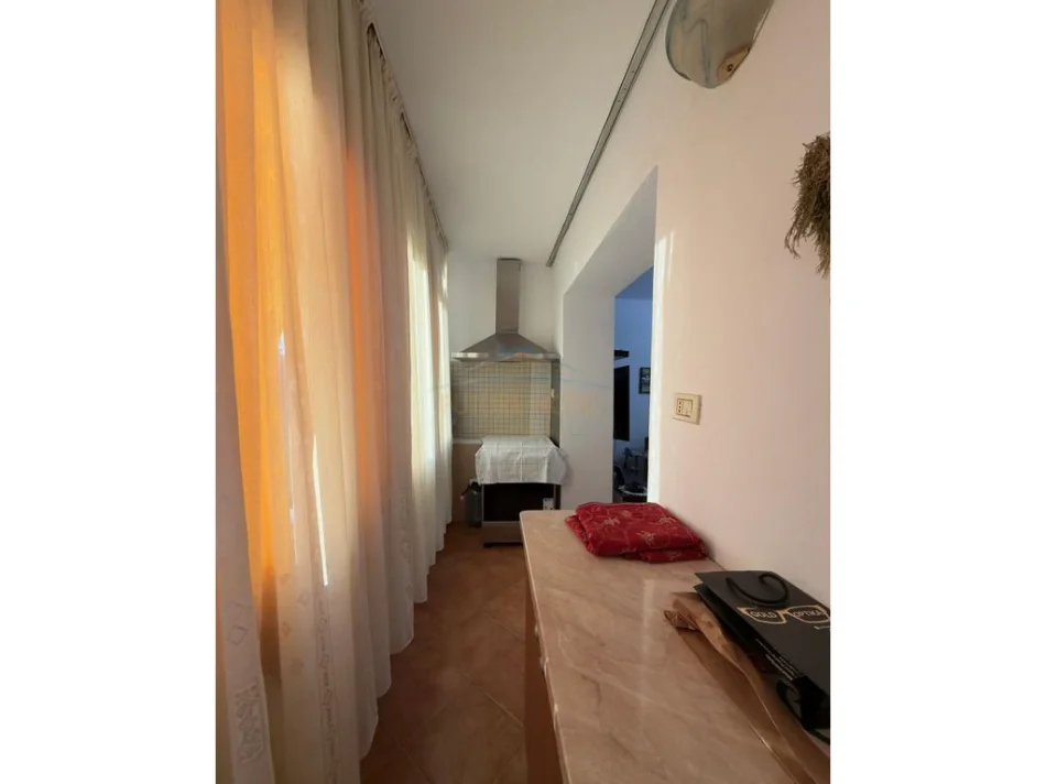 Tirane, shitet apartament 2+1 Kati 3, 71 m² 153.000 € (Ali Demi)