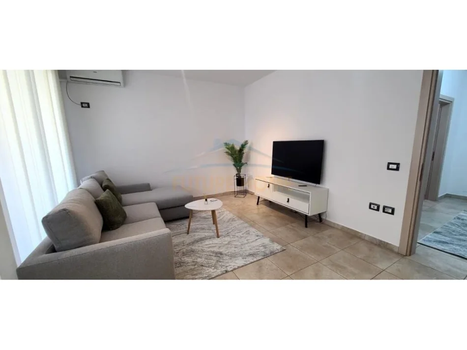 Tirane, shitet apartament 1+1 Kati 4, 66 m² 170.000 € (Kompleksi Xhura , Kinostudio)
