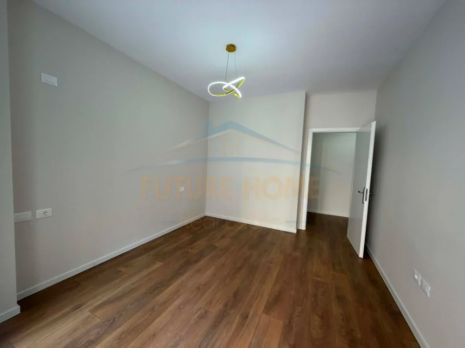 Tirane, shitet apartament 1+1 Kati 1, 67 m² 112.000 € (Unaza e Re)