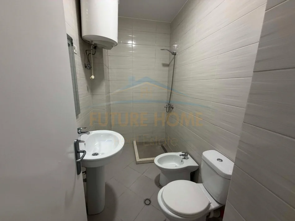 Shitet, Apartament 1+1, Unaza e Re 0696069906