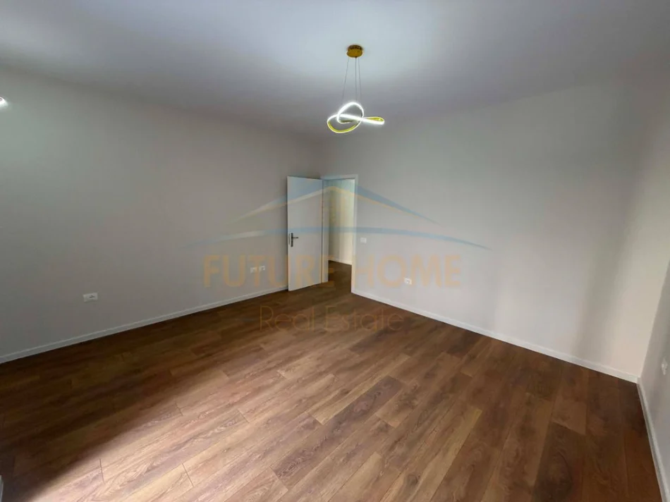 Tirane, shitet apartament 1+1 Kati 1, 67 m² 112.000 € (Unaza e Re)