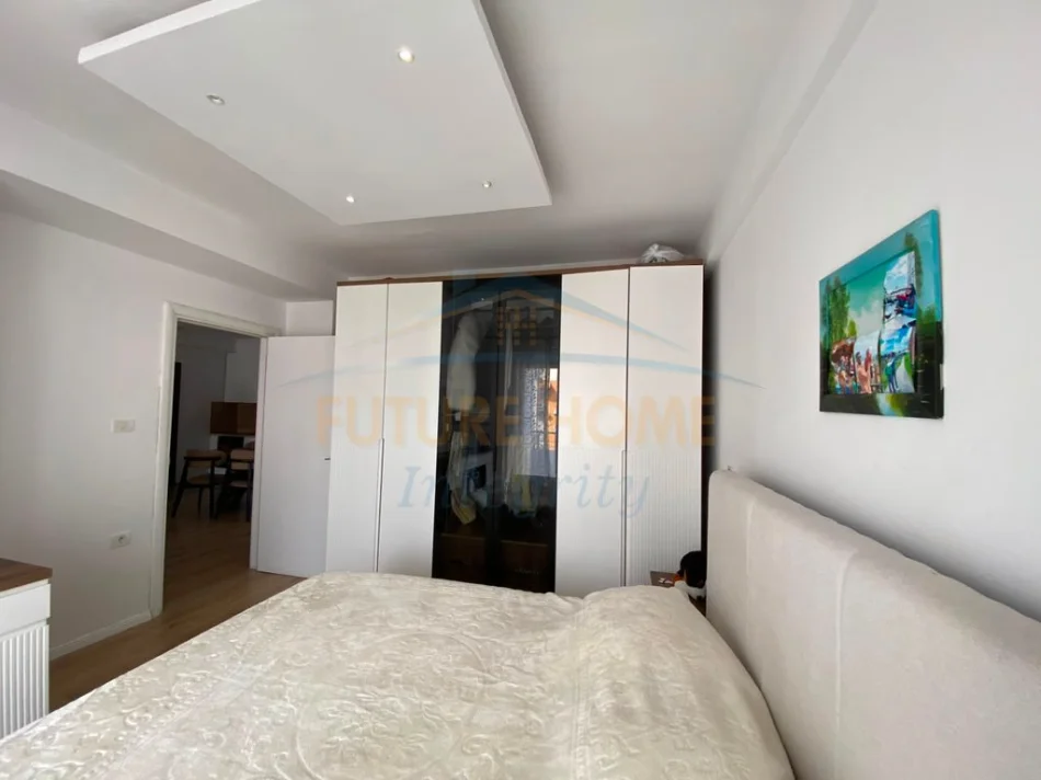 Tirane, shitet apartament 2+1 Kati 3, 96 m² 130.000 € (FRESKU)