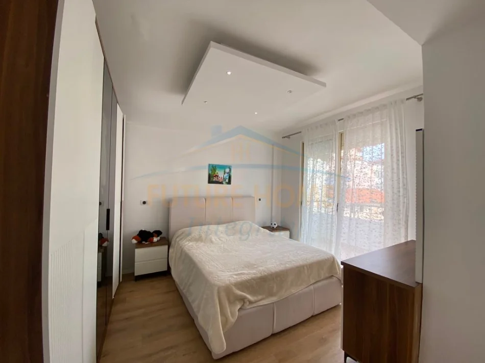 Tirane, shitet apartament 2+1 Kati 3, 96 m² 130.000 € (FRESKU)