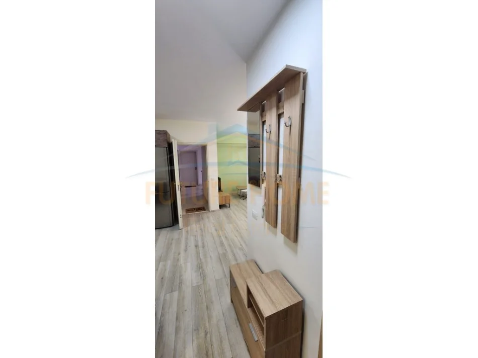 Tirane, jepet me qera apartament 2+1 Kati 4, 100 m² 700 € (Kopshti Zoologjik, Tiranë.)