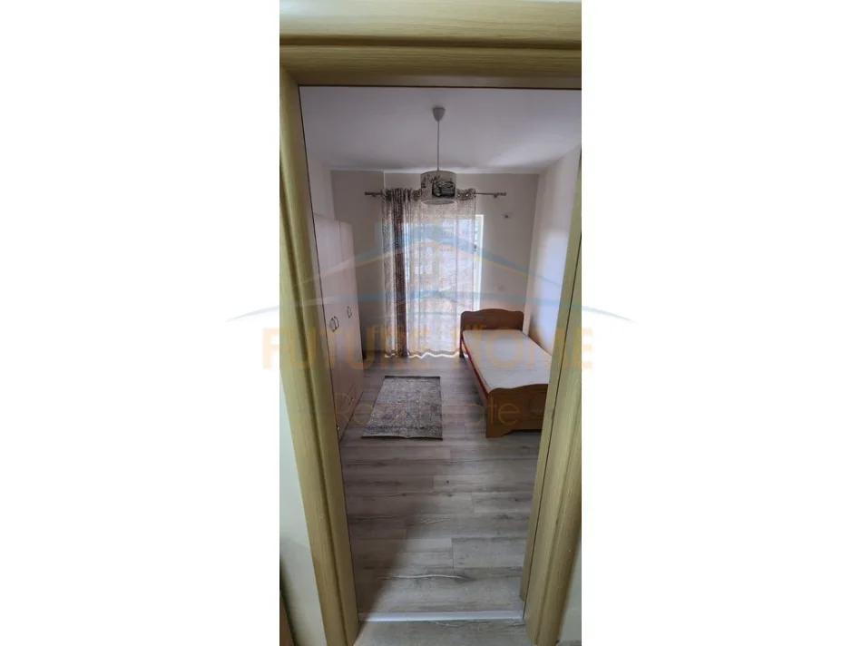 Tirane, jepet me qera apartament 2+1 Kati 4, 100 m² 700 € (Kopshti Zoologjik, Tiranë.)