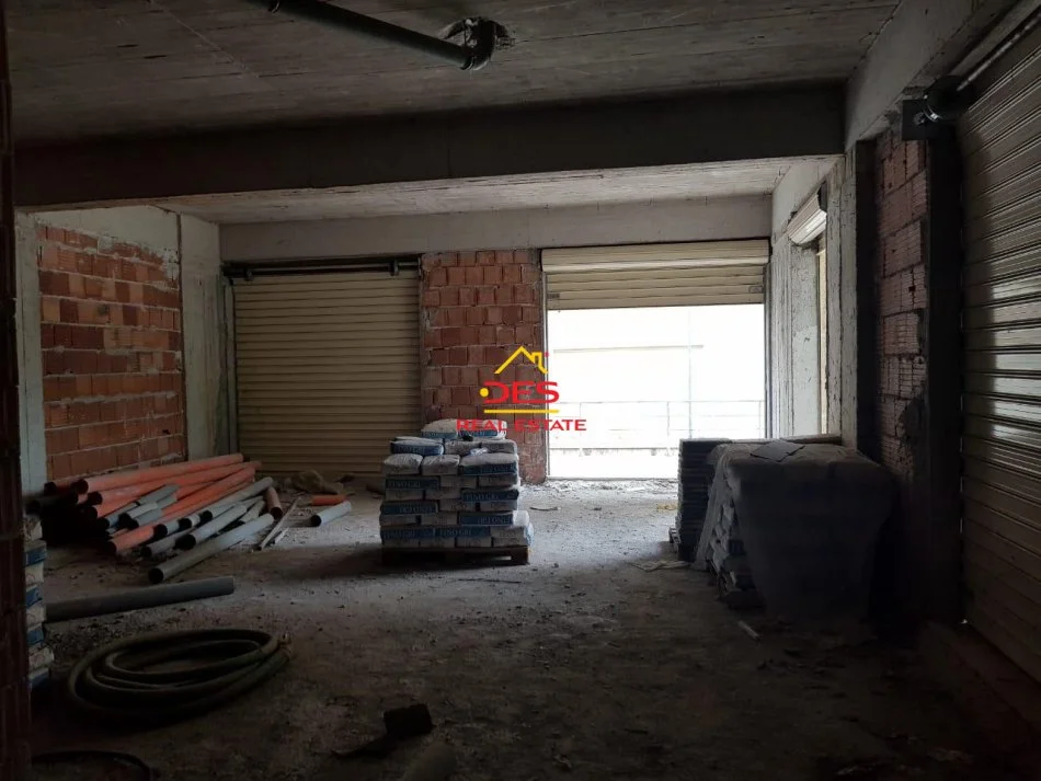 Radhime - Orikum, shitet ambjent biznesi Kati 0, 76 m² 103.000 € (Orikum, Vlorë)