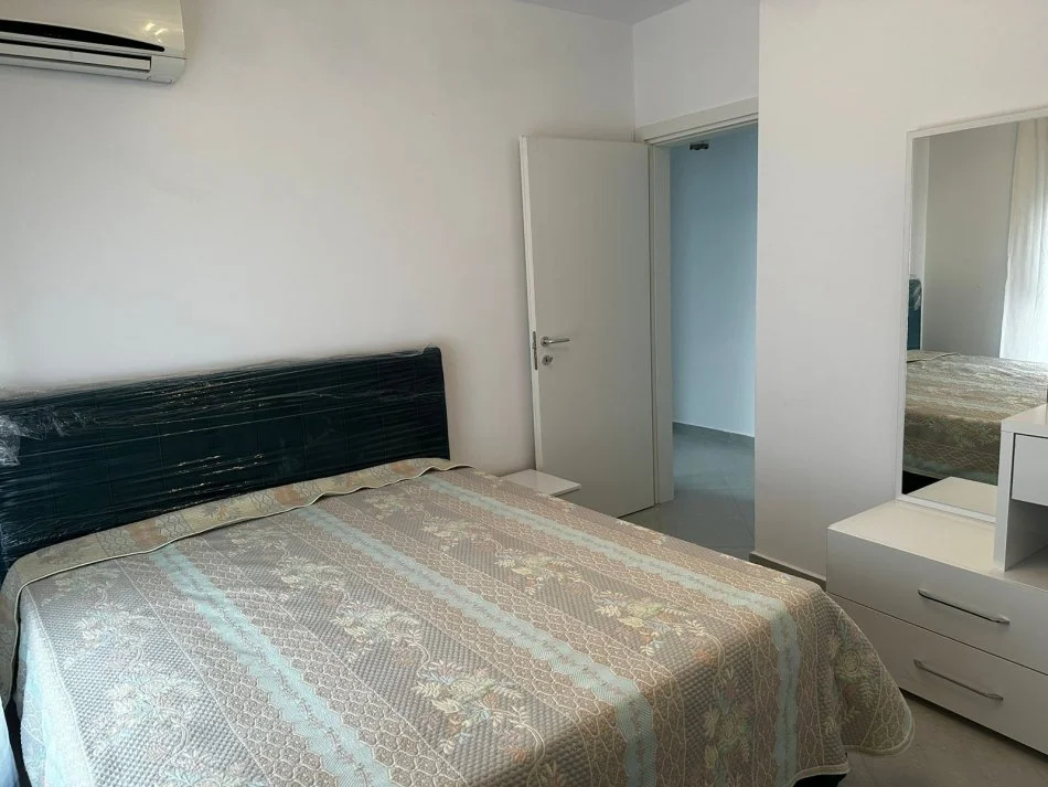 Tirane, jepet me qera apartament 2+1+Ballkon Kati 3, 78 m² 450 € (Rruga e Dibres)