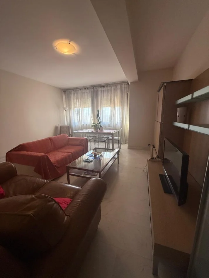 Tirane, jepet me qera apartament 2+1+Ballkon Kati 7, 98 m² 1.600 € (Torre Drini)