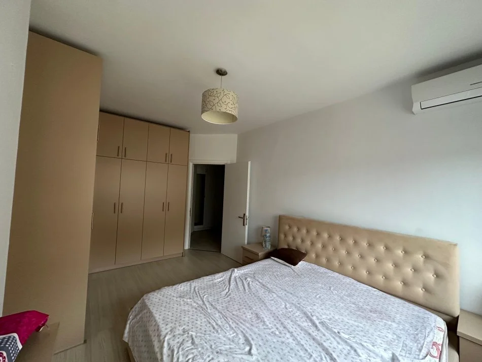 JEPET APARTAMENT 2+1 ME QIRA NE ASTIR.