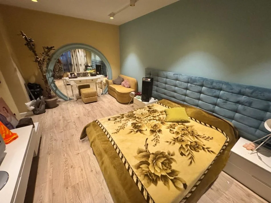 Tirane, jepet me qera apartament 3+1+Ballkon Kati 2, 130 m² 750 € (Vasil Shanto)