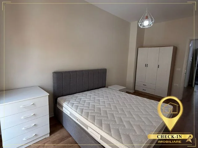 Tirane, jepet me qera apartament 1+1+Aneks+Ballkon Kati 2, 70 m² 520 € (Rruga 5 Maji)