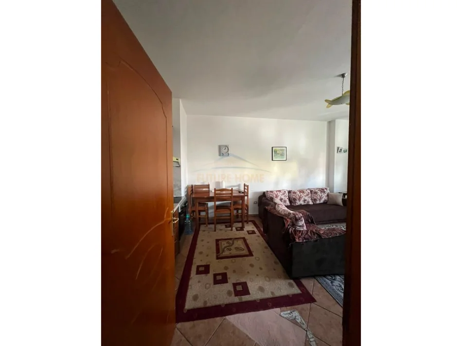 Tirane, shitet apartament 2+1 Kati 1, 89 m² 145.000 € (5 Maji)