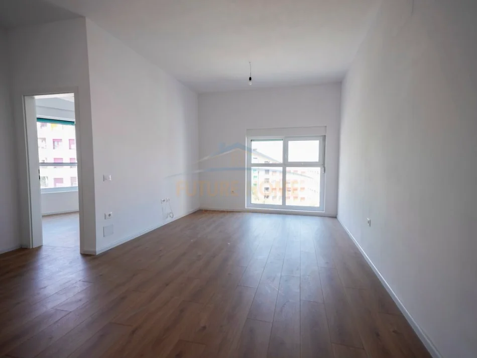 Tirane, shitet apartament Kati 5, 64 m² 96.000 € (Ali Demi)