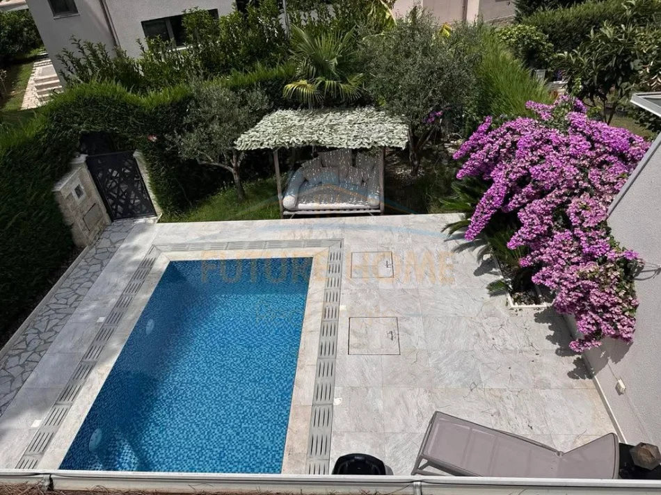 Gjiri Lalezit | Hamallaj, shitet Vile 3+1 , 200 m² 545.000 € (Lura 3)