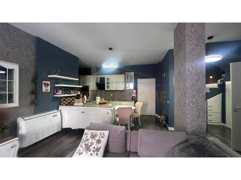 Gjiri Lalezit | Hamallaj, shitet Vile 3+1+Aneks+Ballkon Kati 2, 200 m² 545.000 € (KOMPLEKSI LURA 3)
