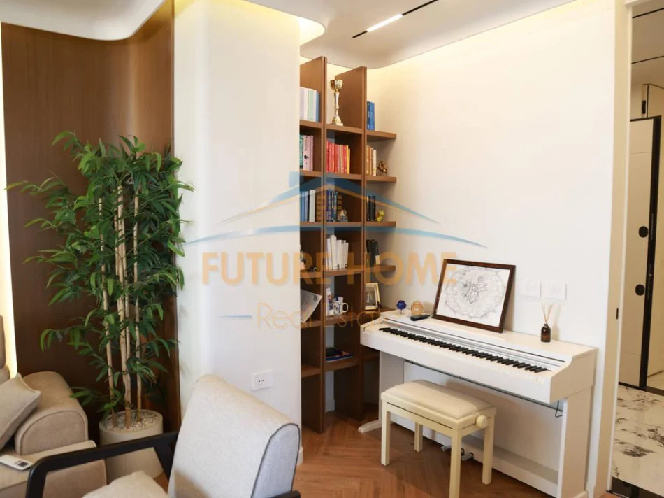 Tirane, shitet apartament 2+1+Ballkon Kati 5, 120 m² 359.000 € (Unaza e re)