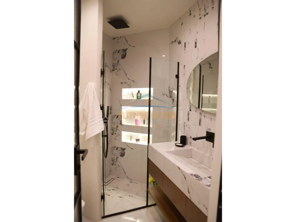 Tirane, shitet apartament 2+1+Ballkon Kati 5, 120 m² 359.000 € (Unaza e re)