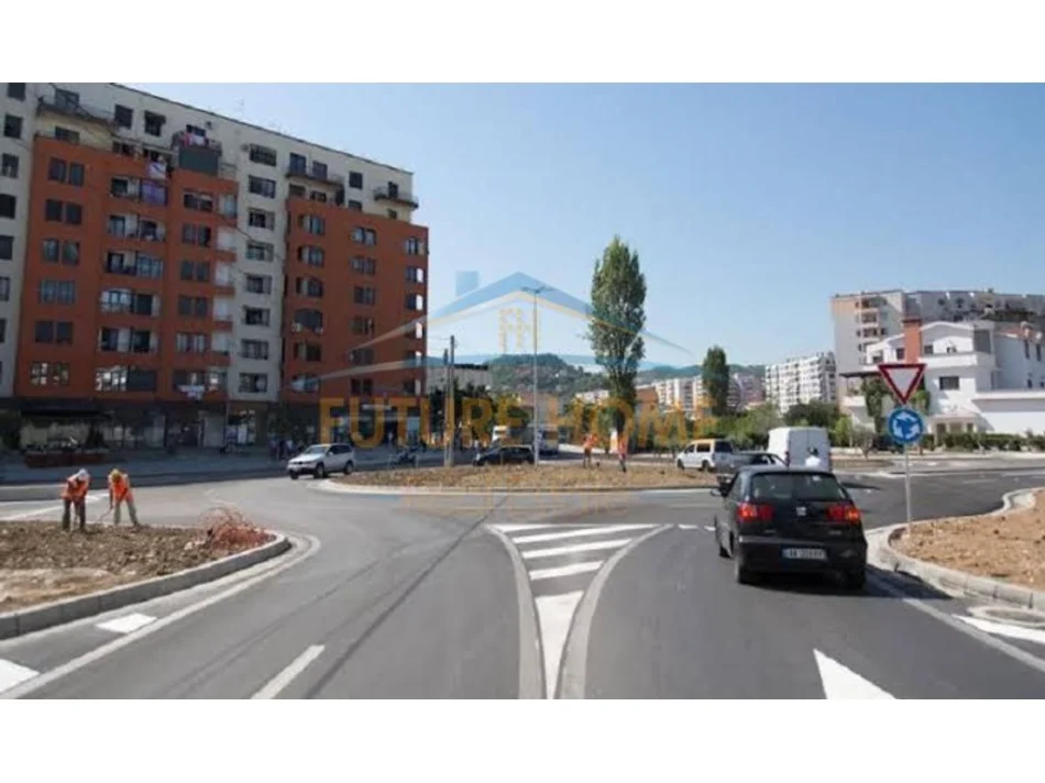 Tirane, shitet apartament 2+1 Kati 1, 97 m² 147.000 € (YZBERISHT)