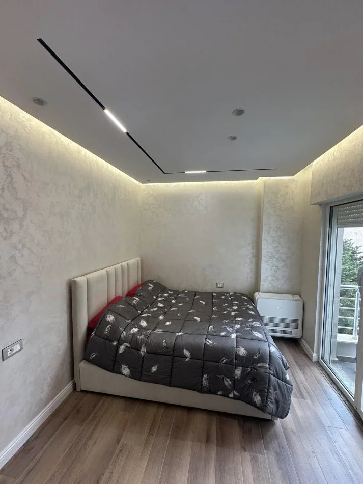 Durres, jepet me qera apartament 2+1+Ballkon Kati 1, (VOLLGA)