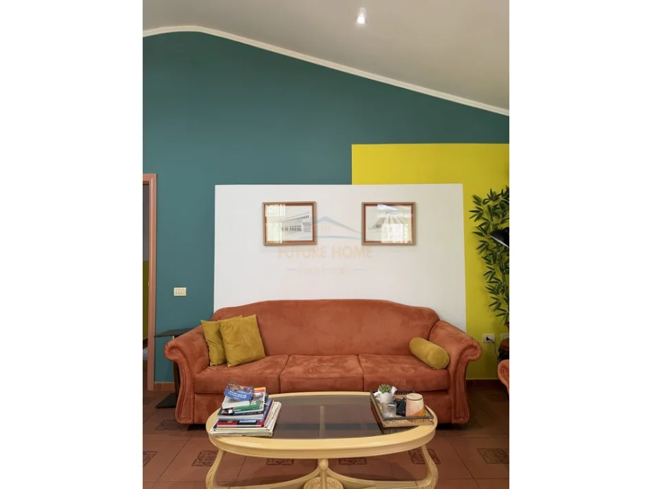 Tirane, jepet me qera apartament 2+1+Ballkon Kati 5, 100 m² 1.000 € (BLLOK)