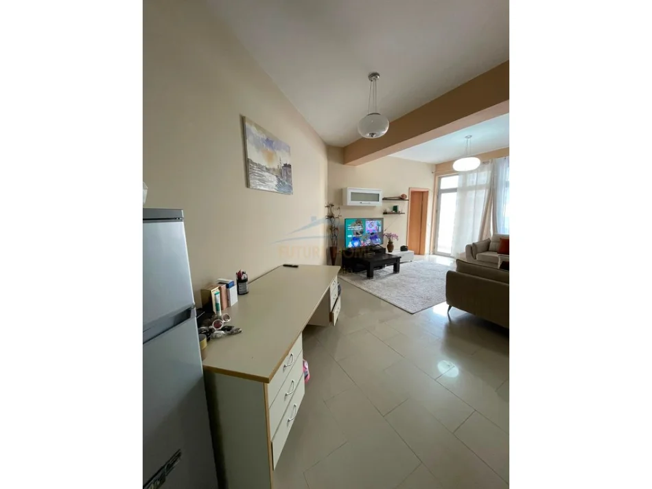 Qira, Apartament 2+1, Rruga e Kavajës, Tiranë. 0696069906