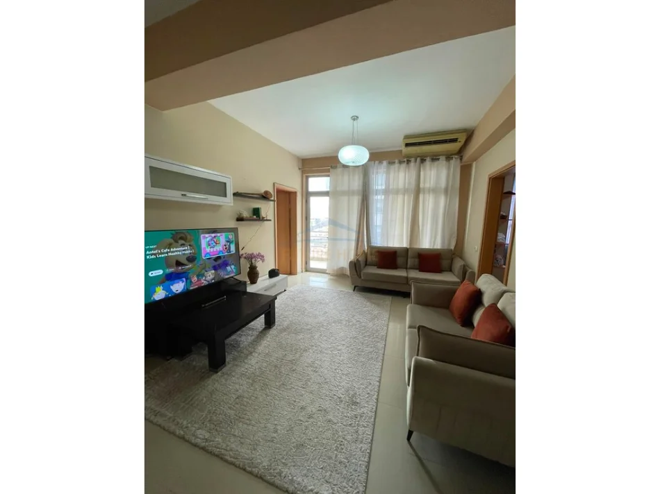 Tirane, jepet me qera apartament 2+1 Kati 6, 88 m² 700 € (Rr e Kavajes)