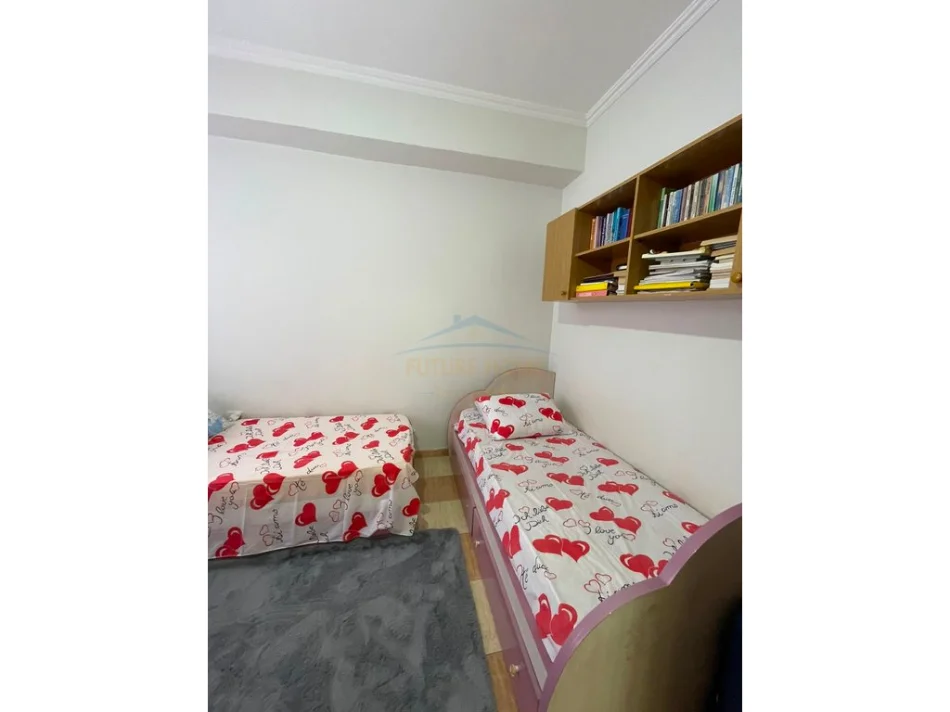 Qira, Apartament 2+1, Rruga e Kavajës, Tiranë. 0696069906