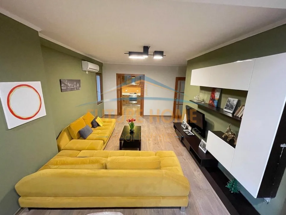 Qira, Apartament 1+1, Shallvaret 0696069906