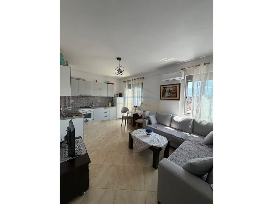 Tirane, shitet apartament 1+1 Kati 6, 65 m² 115.000 € (Unaza e Re)