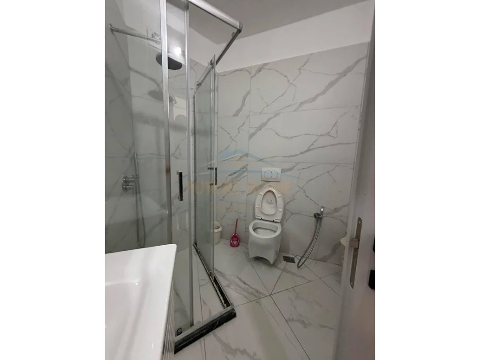 Shitet, Apartament 1+1, Rruga Teodor Keko, Unaza e Re 0696069906