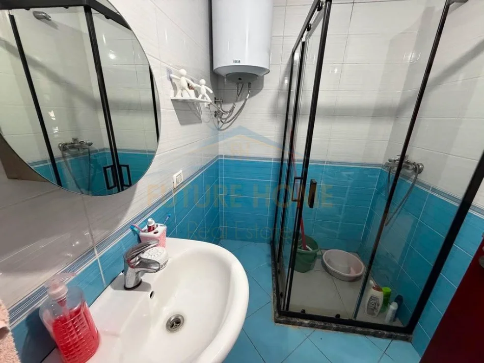 Tirane, shitet apartament 2+1 Kati 5, 100 m² 165.000 € (Unaza e Re)