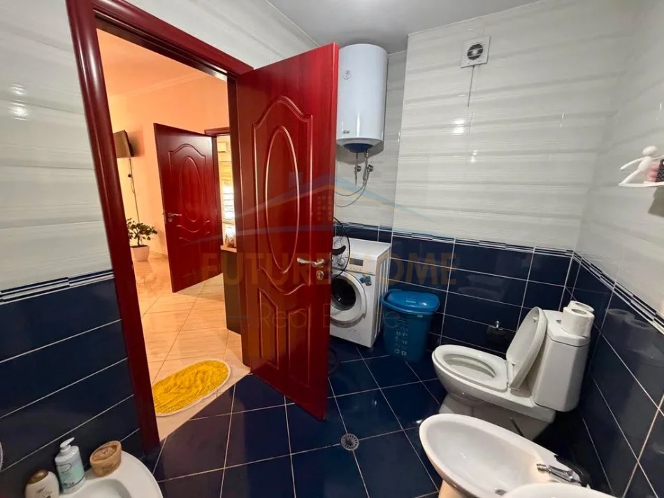 Shitet, Apartament 2+1+2, Unaza e Re 0696069906