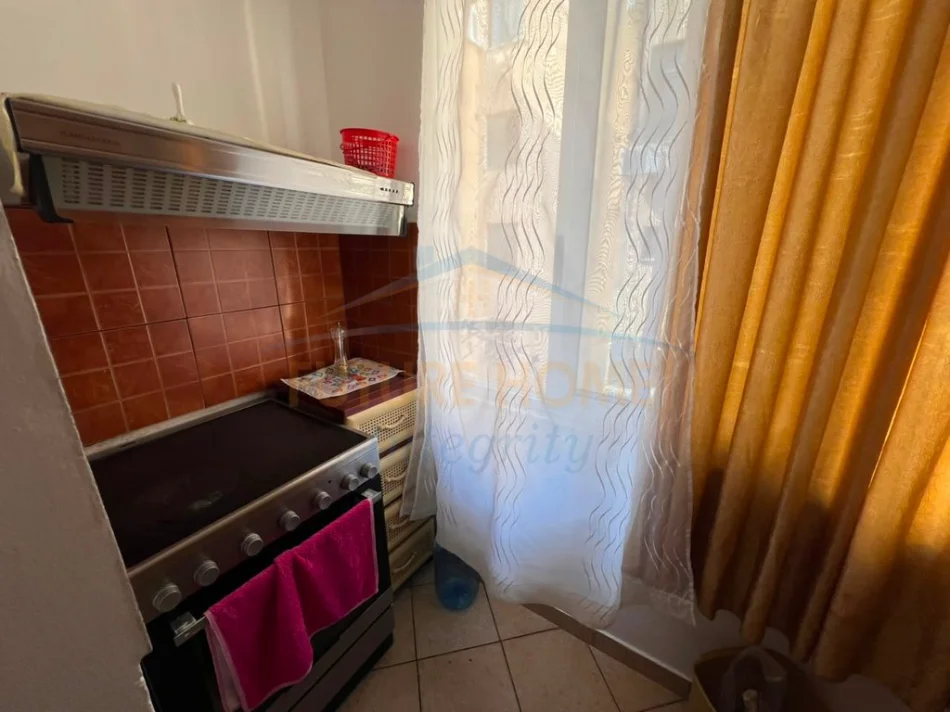 Qera, Apartament 2+1, Shkolla e Baletit, Tiranë. 0696069906
