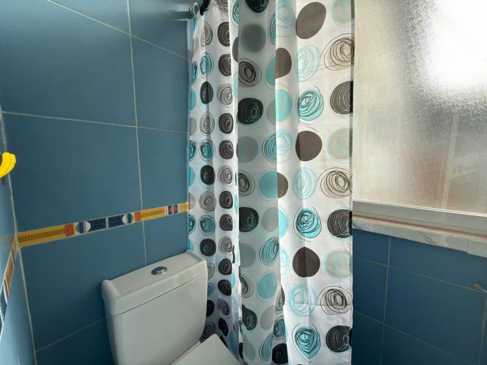 Tirane, jepet me qera apartament 1+1 Kati 2, 70 m² 550 € (Sheshi Skenderbej)