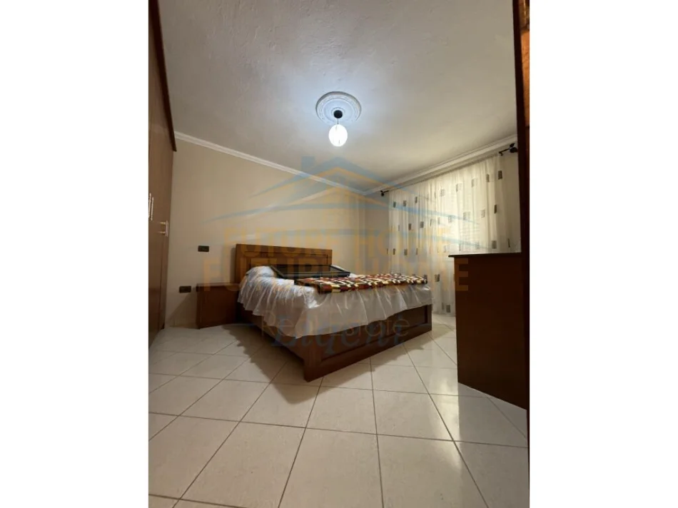 Qera, Apartament 1+1+Verandë, Selitë.  40,000 Lekë 0696069906
