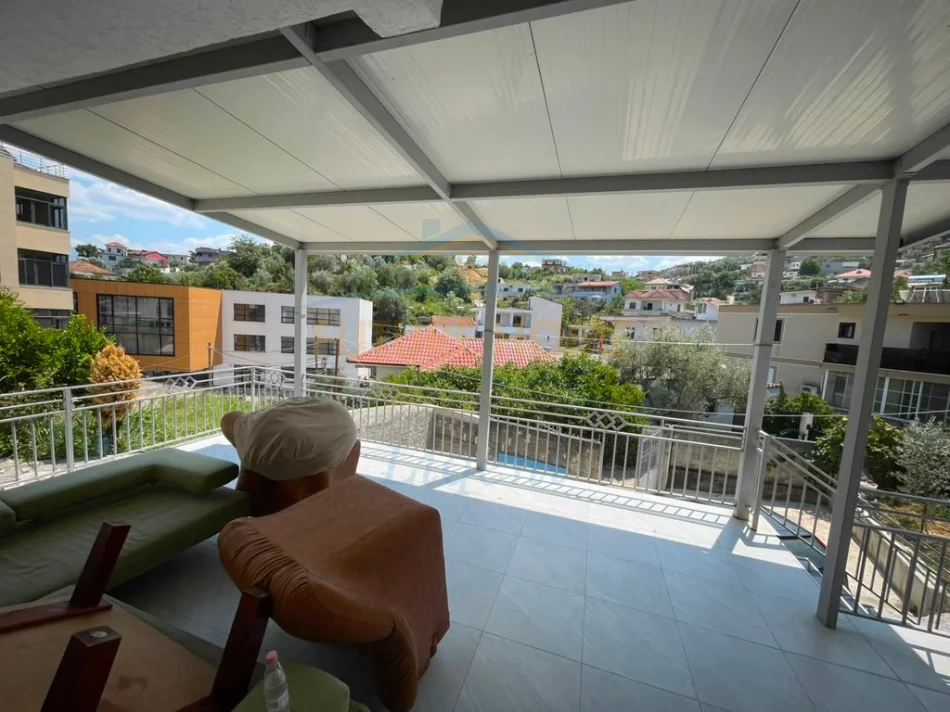 Qera, Apartament 1+1+Verandë, Selitë.  40,000 Lekë 0696069906
