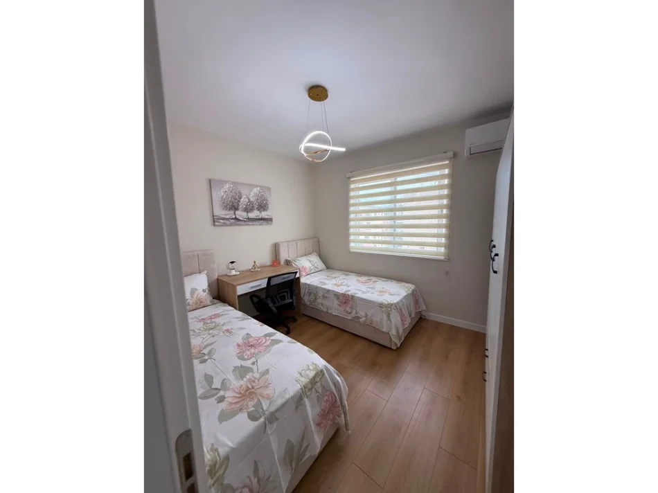 jap me qera apartament 3+1+Ballkon Kati 5, 80 m² 700 € (BRRYLI)