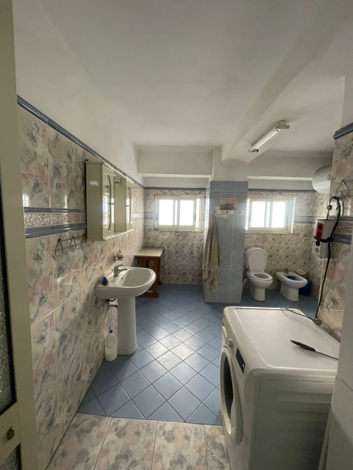 Durres, shitet apartament 3+1+Ballkon Kati 7, 154 m² 120.000 € (Durres)