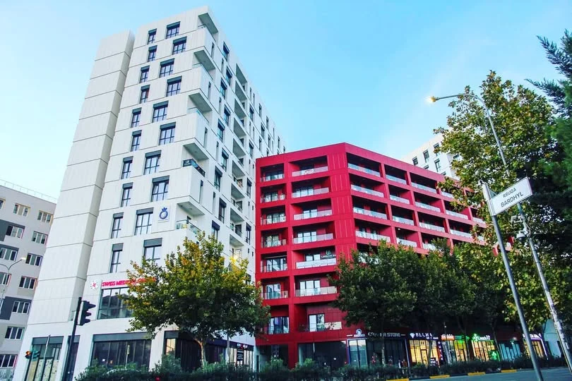 Tirane, shitet apartament 2+1+Ballkon Kati 7, 97 m² 180.000 € (Kompleksi Arlis)