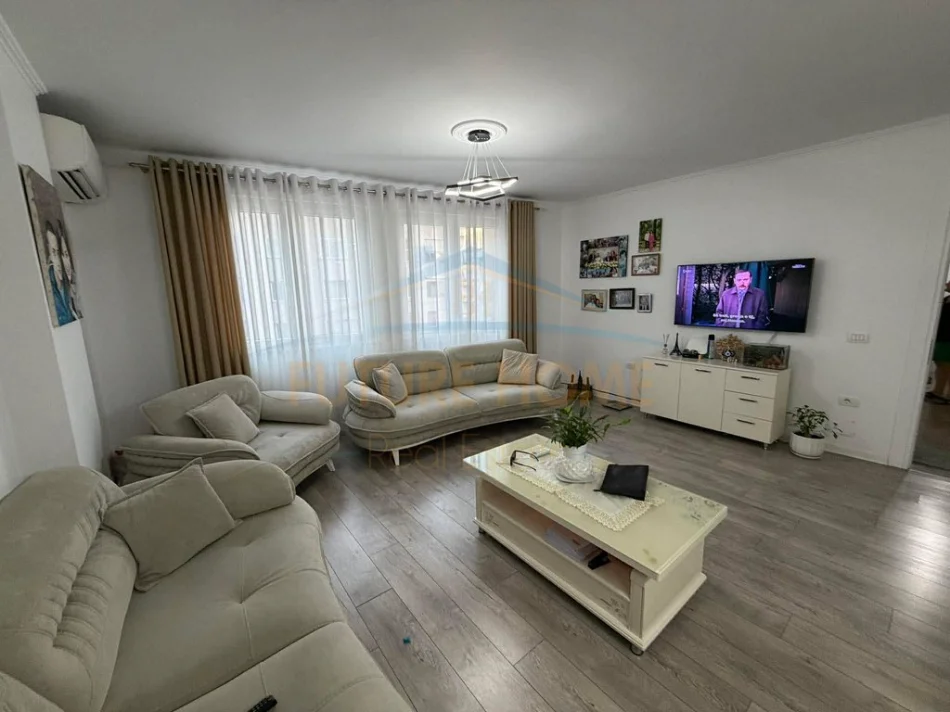 Tirane, shitet apartament 2+1 Kati 4, 96 m² 152.000 € (MISTO MAME)