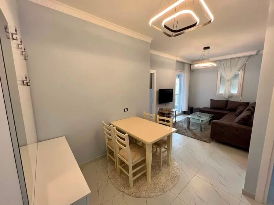 Tirane, shitet apartament 1+1+Ballkon Kati 2, 66 m² 132.000 € (RRUGA 5 MAJI)