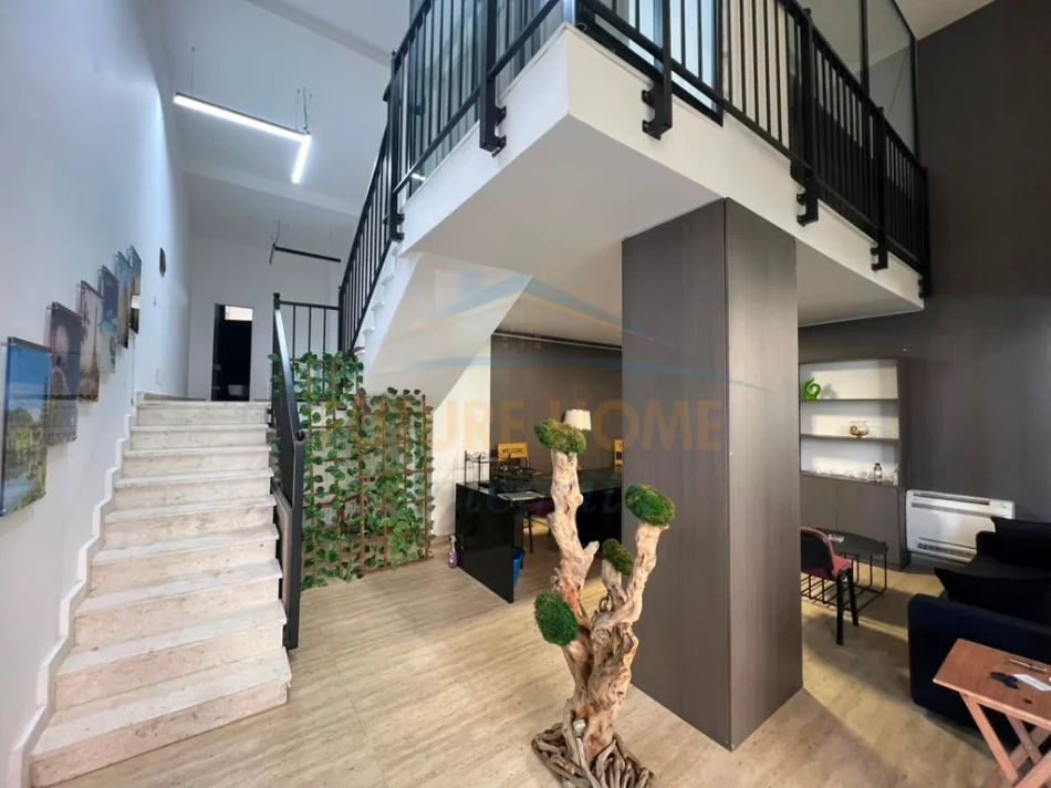 Tirane, Qera, Ambient duplex për Zyra,  Kati 0, 90 m² 1.000 € (Pazari i Ri)