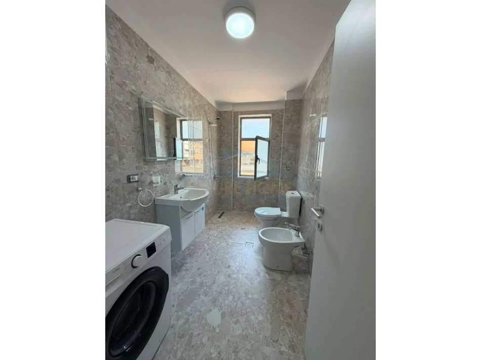 Tirane, shitet apartament 2+1 Kati 7, 101 m² 162.000 € (UNAZA E RE)