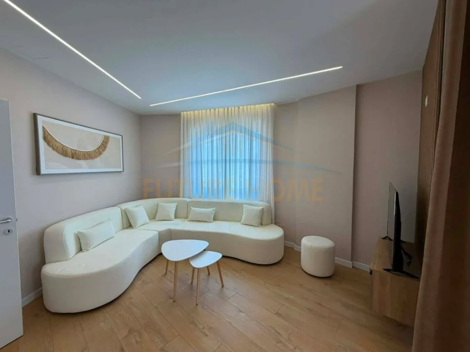 Tirane, shitet apartament 2+1 Kati 7, 101 m² 162.000 € (UNAZA E RE)