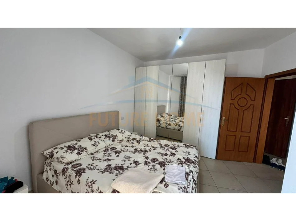 Tirane, shitet apartament 1+1+Ballkon Kati 6, 69 m² 107.000 € (UNAZA E RE)