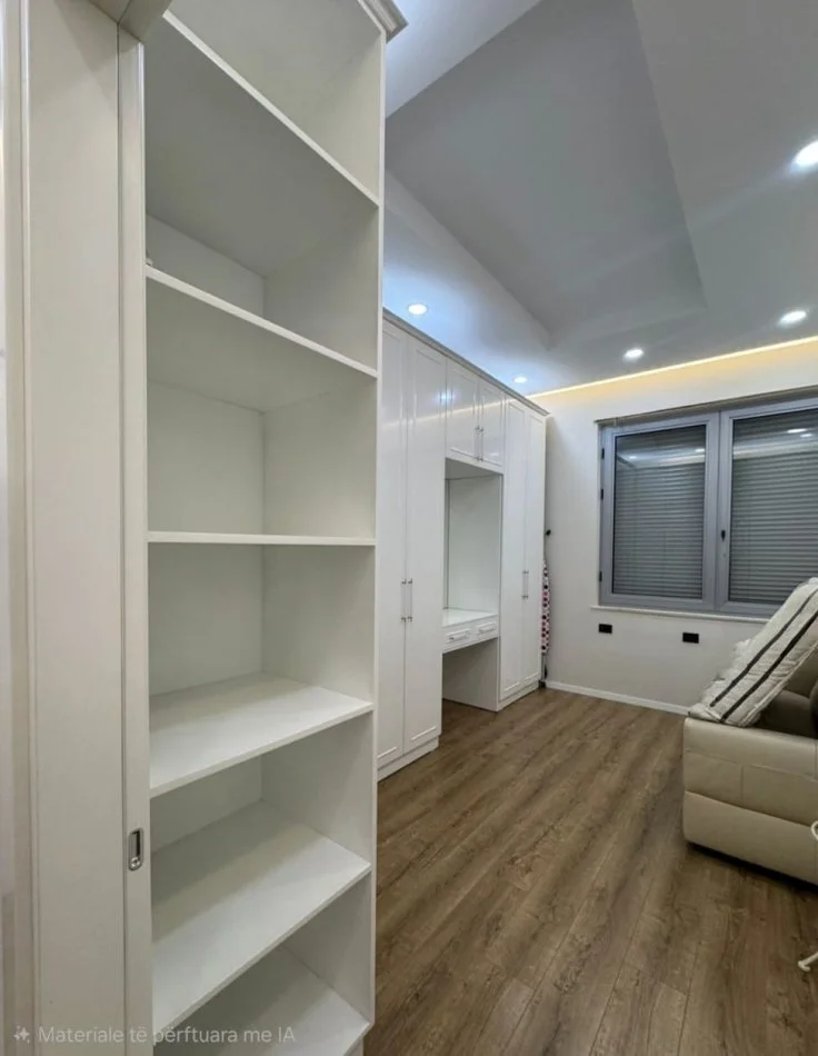 Tirane, jepet me qera apartament 2+1+Ballkon Kati 2, 97 m² 1.000 € (Square 21)