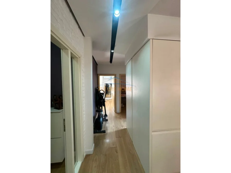 Tirane, shitet apartament 2+1 Kati 7, 97 m² 170.000 € (Yzberisht)