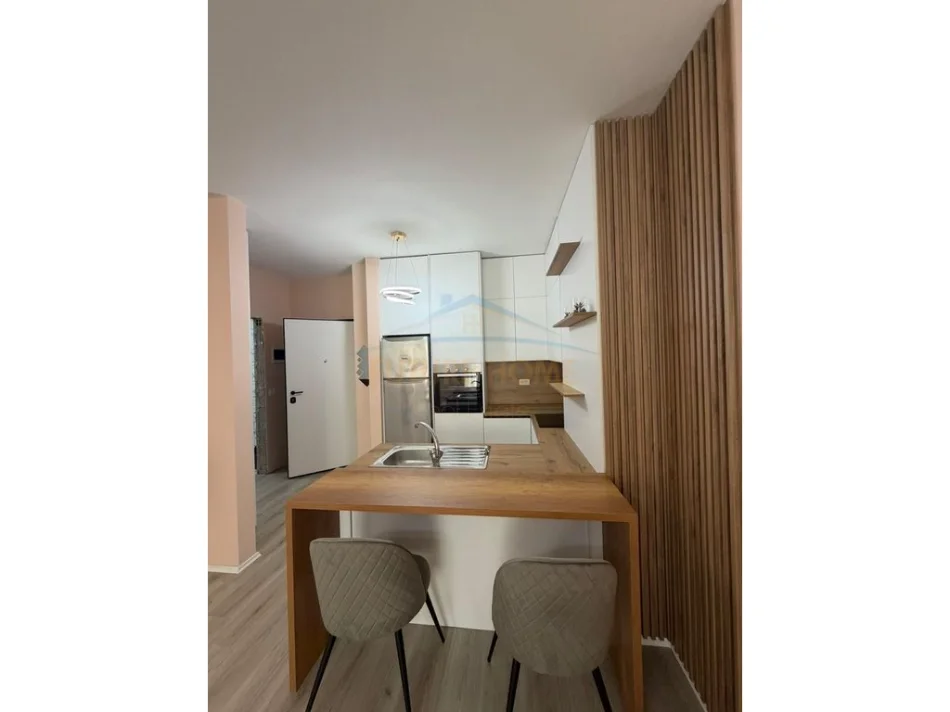 Tirane, shitet apartament 1+1 Kati 4, 73 m² 135.000 € (Kompleksi Aura)