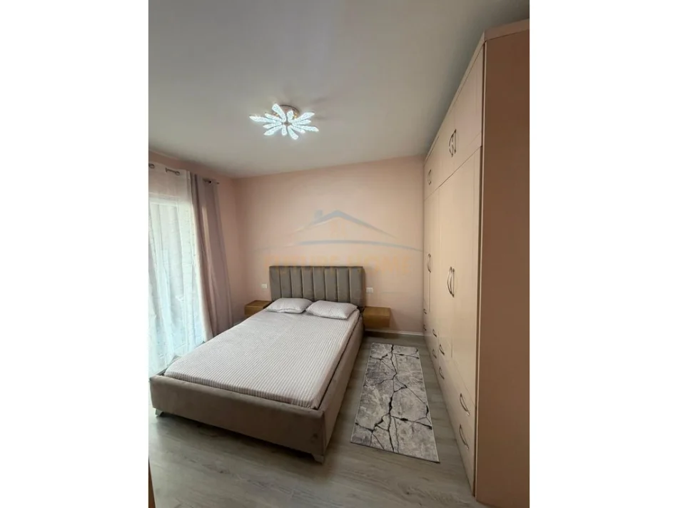 Tirane, shitet apartament 1+1 Kati 4, 73 m² 135.000 € (LAPRAKE,RR.DRITAN HOXHA)